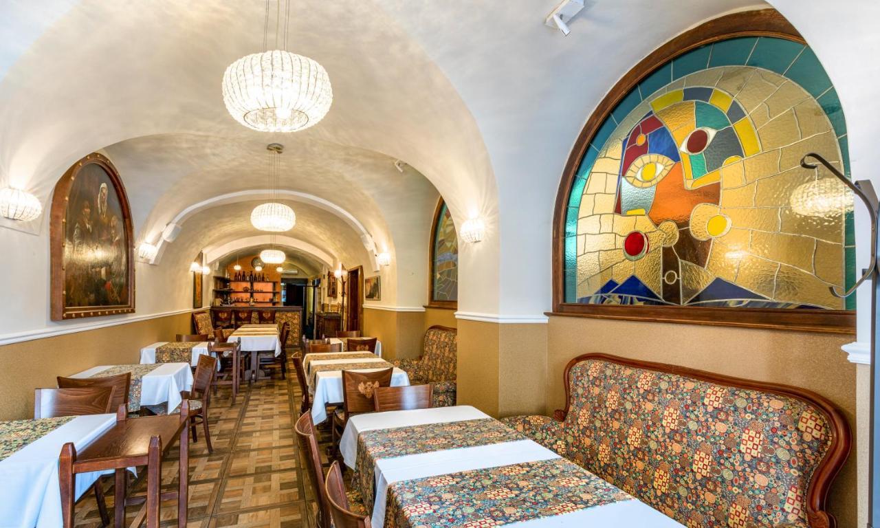 Hotel U černého Orla 4*
