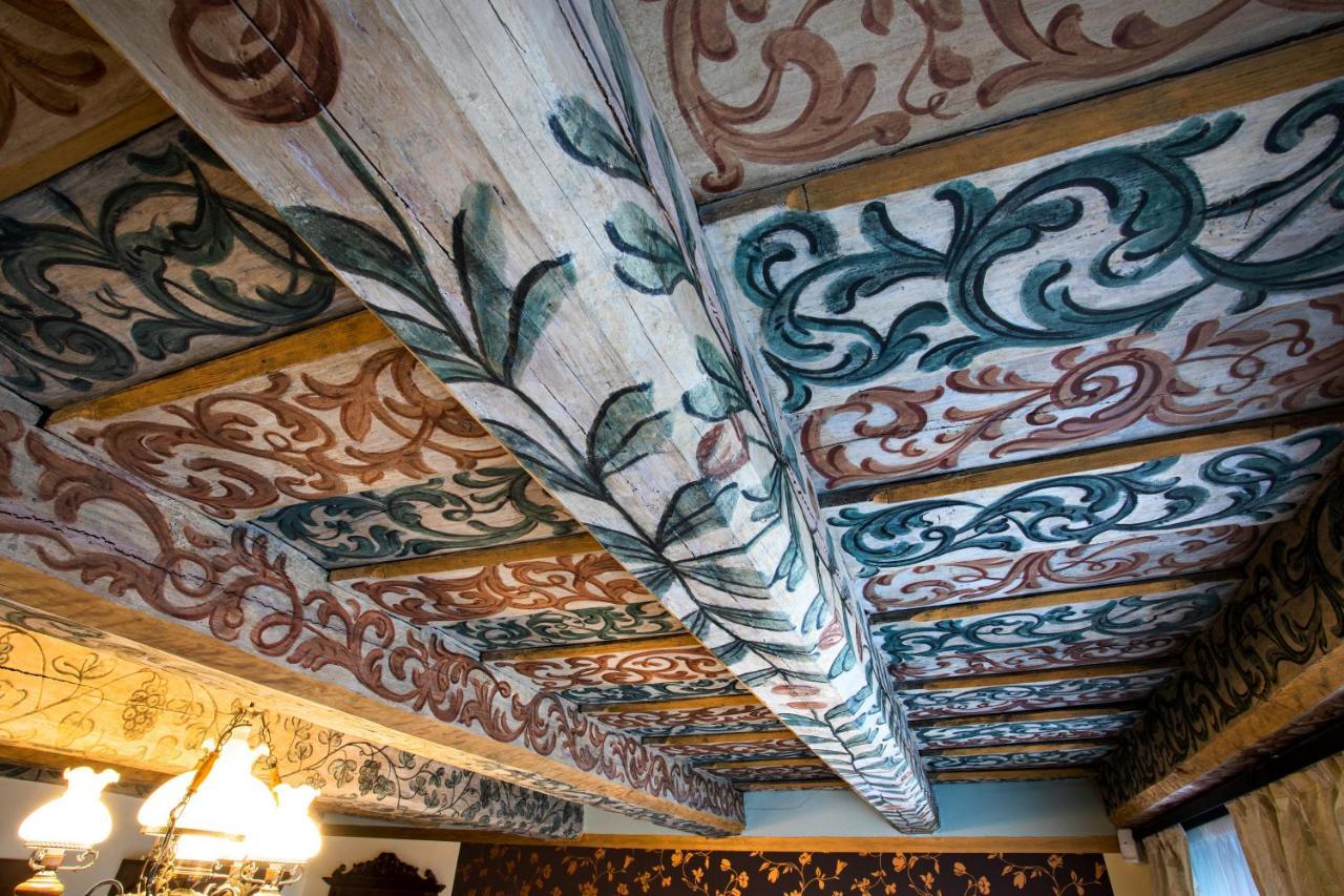 U černého Orla Hotel 4*